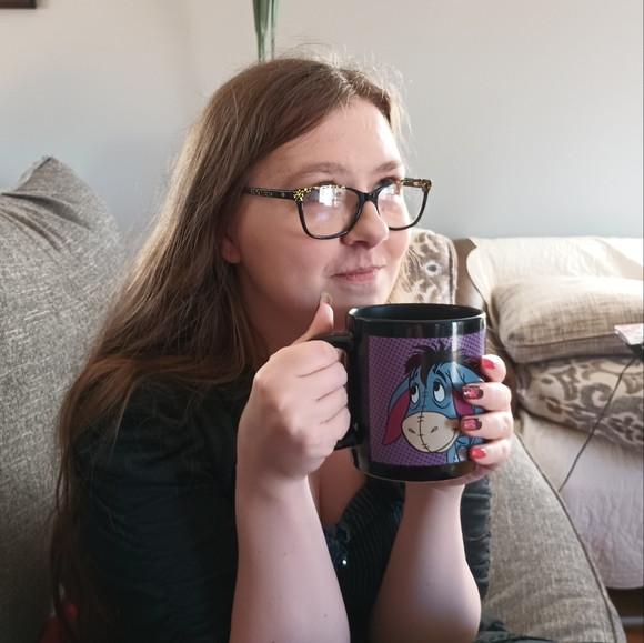 Meet your Posher, Nora - Picture 2 of 2